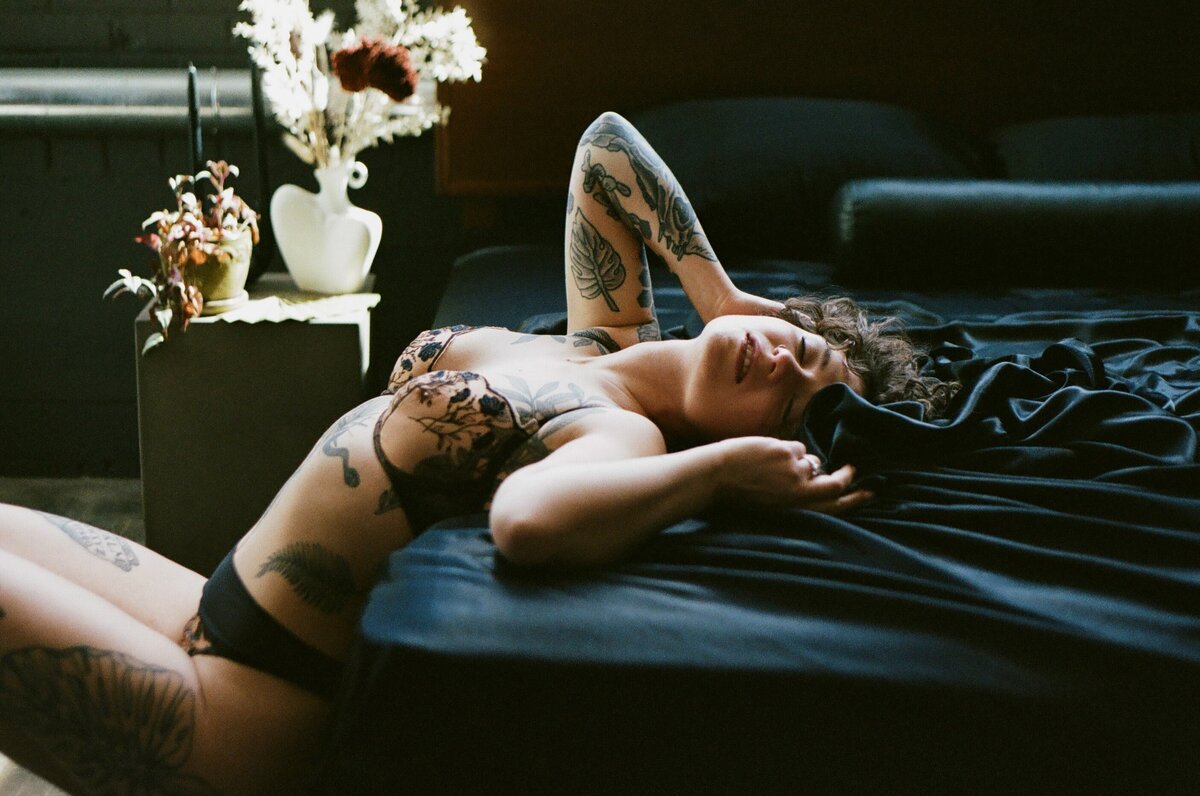 e-notorious boudoir -SZfilm-8-min