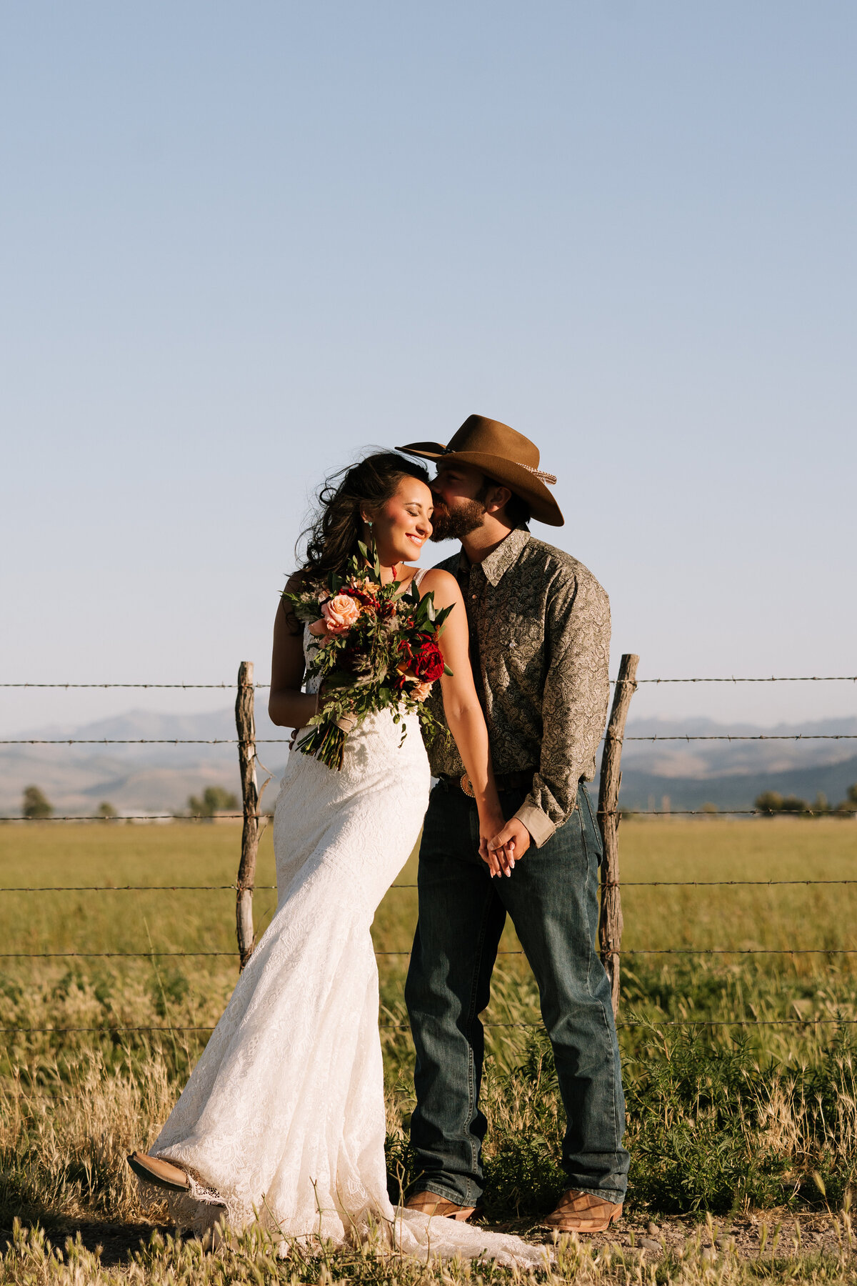 parkhomeranchwesternelegantwedding-30