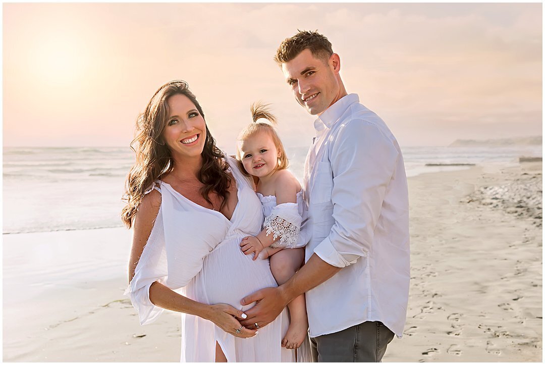 ASH_0018_san_diego_-family_photographer_discovery_lake_jacks_pond_palomar_college_CSUSM_san_Marcos_photographer_north_county_san_diego-photographer_san-diego_wedding_photographer_san_diego_event_photographer