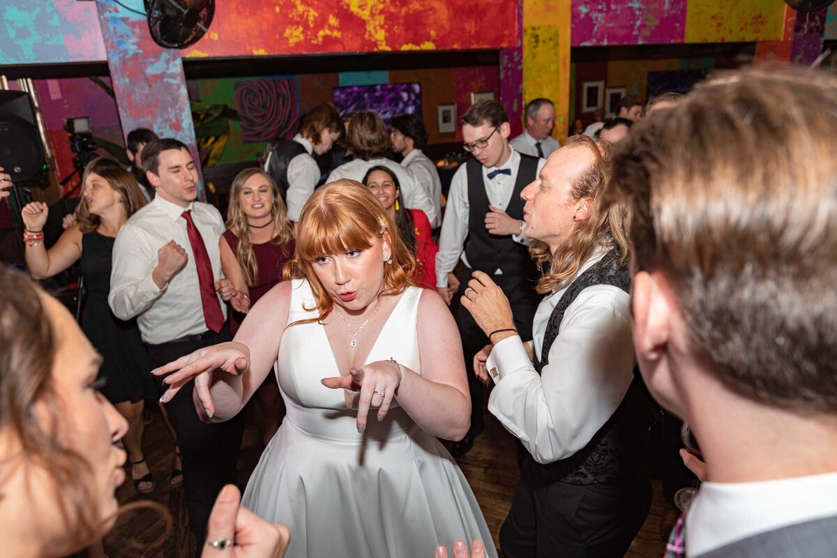 bride-and-groom-on-the-dance-floor