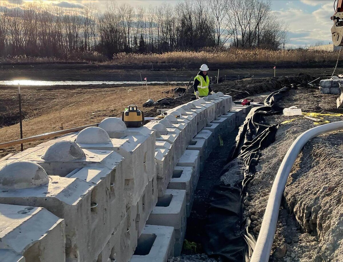 commercial-redi-rock-wall-system
