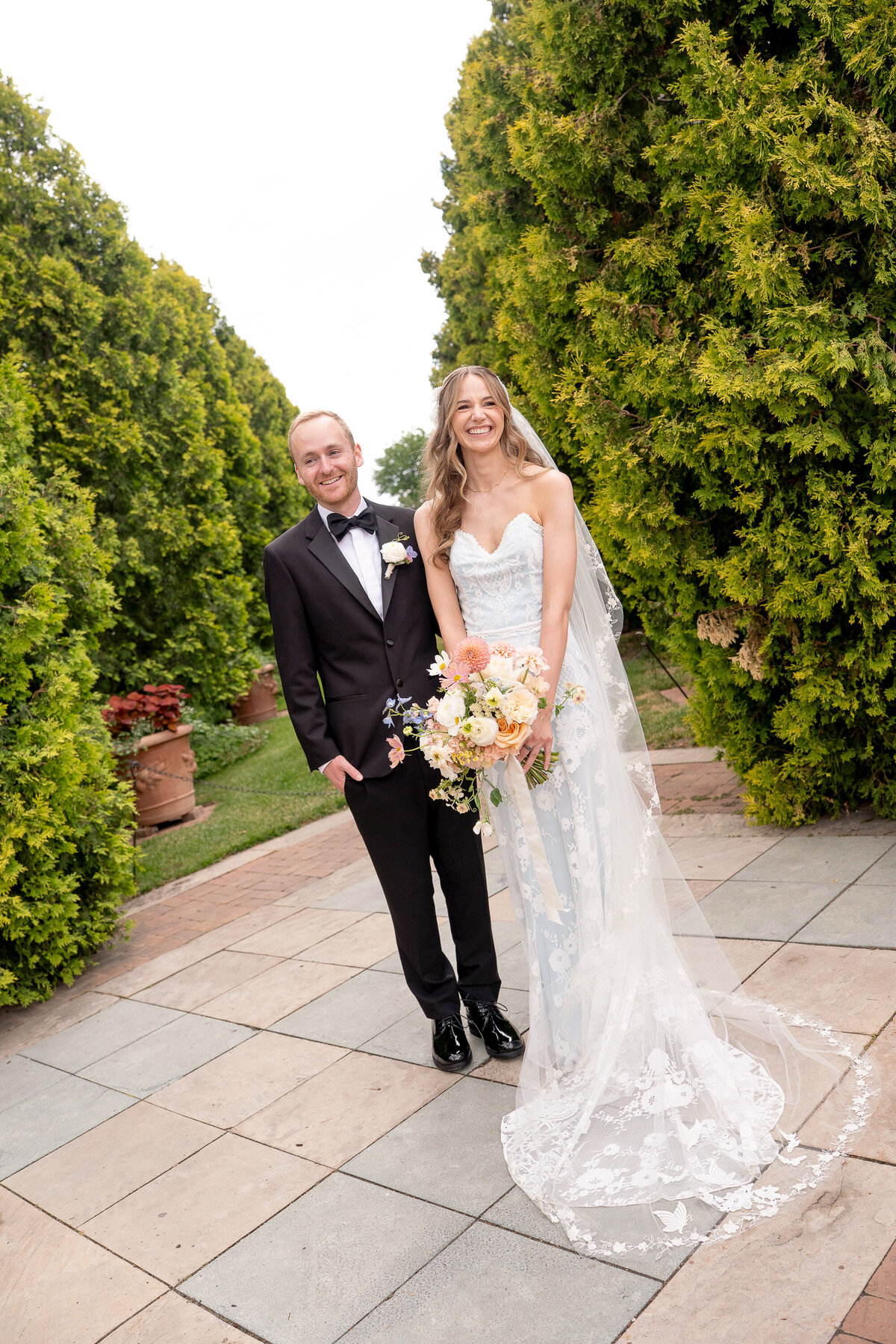 kathleen-jeremy-wedding-botanical0100