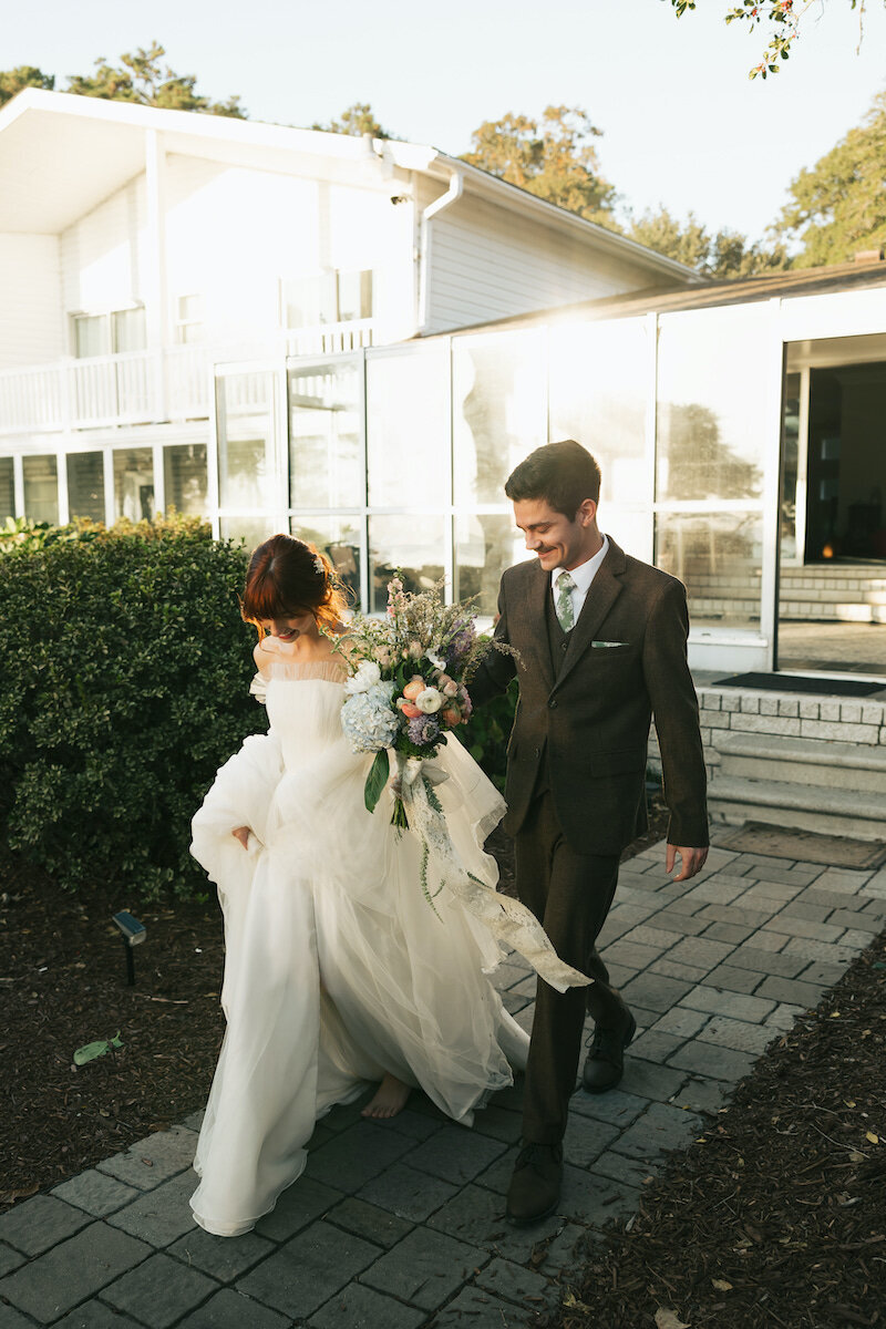 finer-points-coastal-westside-inn-manteo-wedding00033