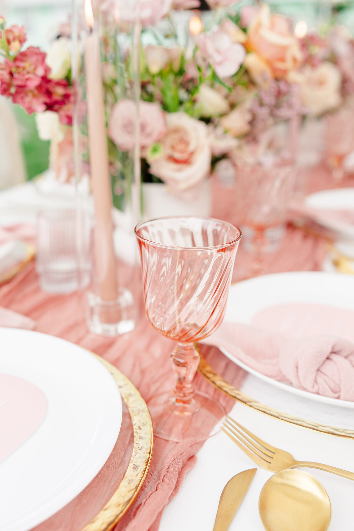 table scape party set up taken by photographer in minneapolis
