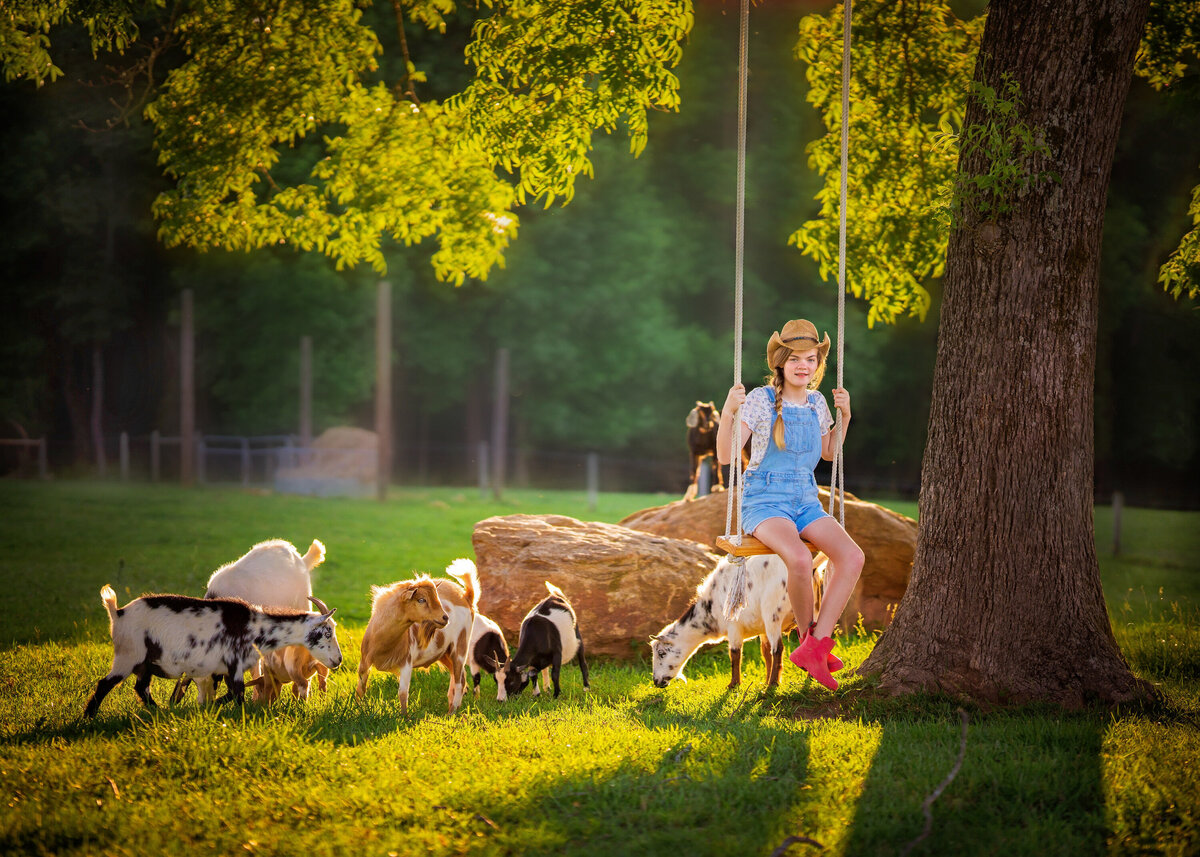 heather-larkin-photo-georgia-child-ONeilGoats-36