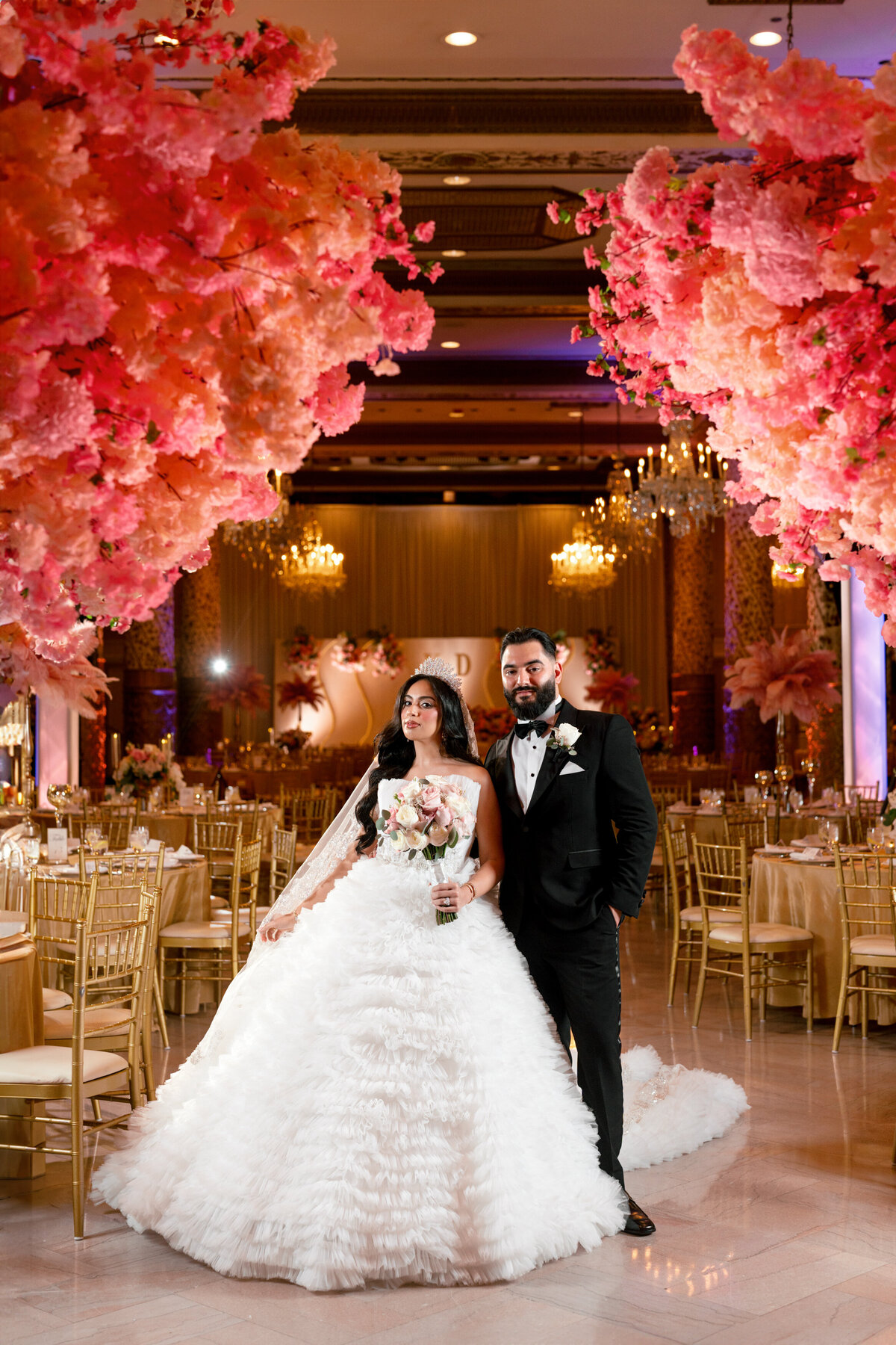 Berlez-Aspen-Avenue-Chicago-Wedding-Photographer-Windy-City-Wedding-Dance-Fulton-West-Event-Christmas-Session-24