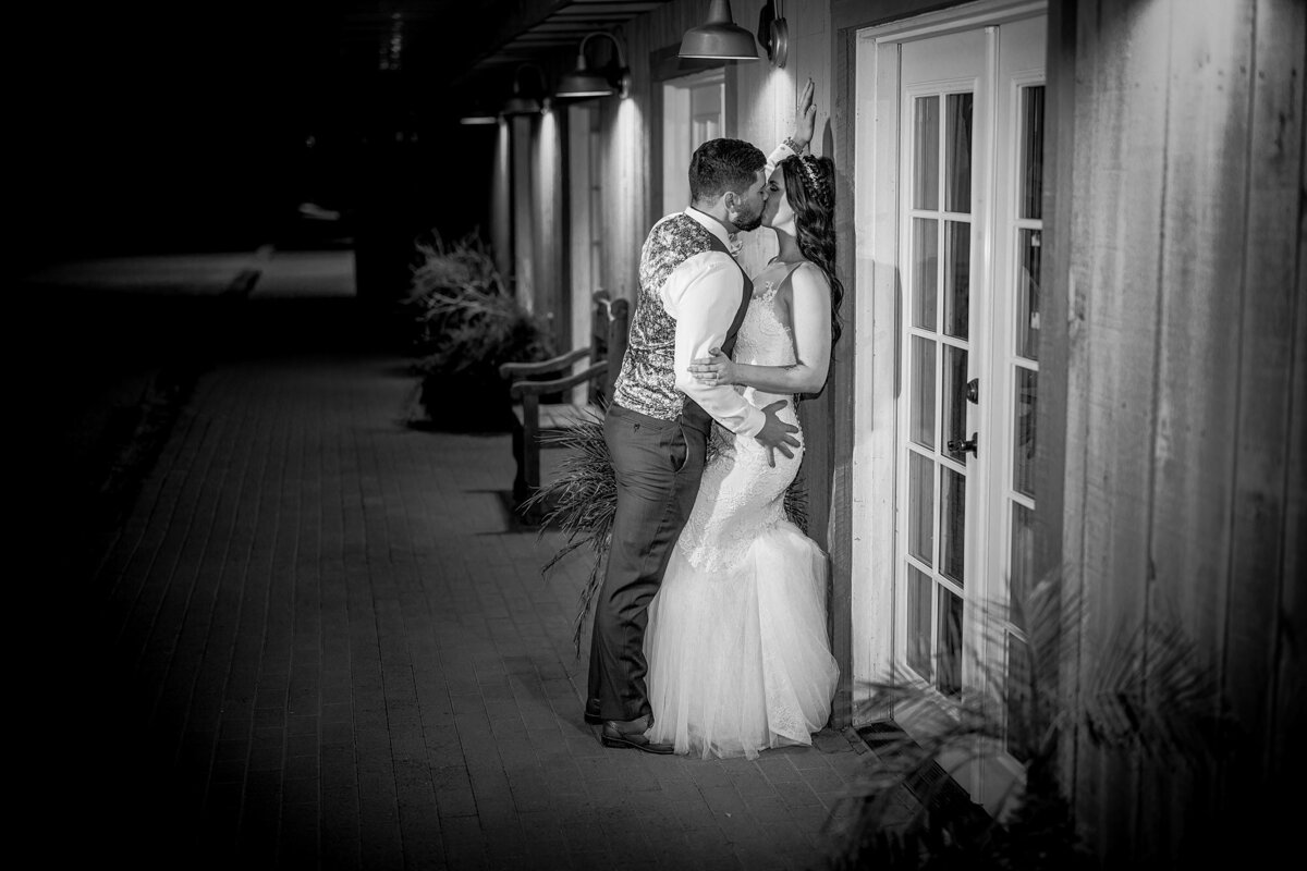 Windmill Winery Lake House Wedding (67)