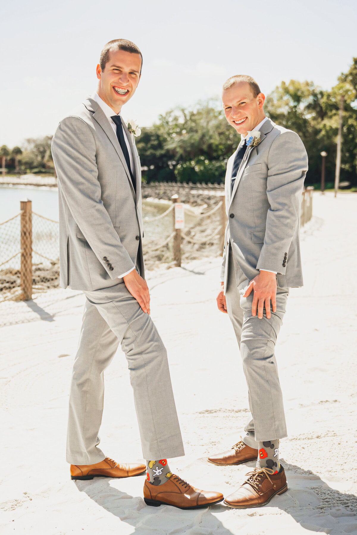 Disney_Wedding_Destination_Elopement_Florida_Minnesota_Photographer_Pavilion_Orlando_19