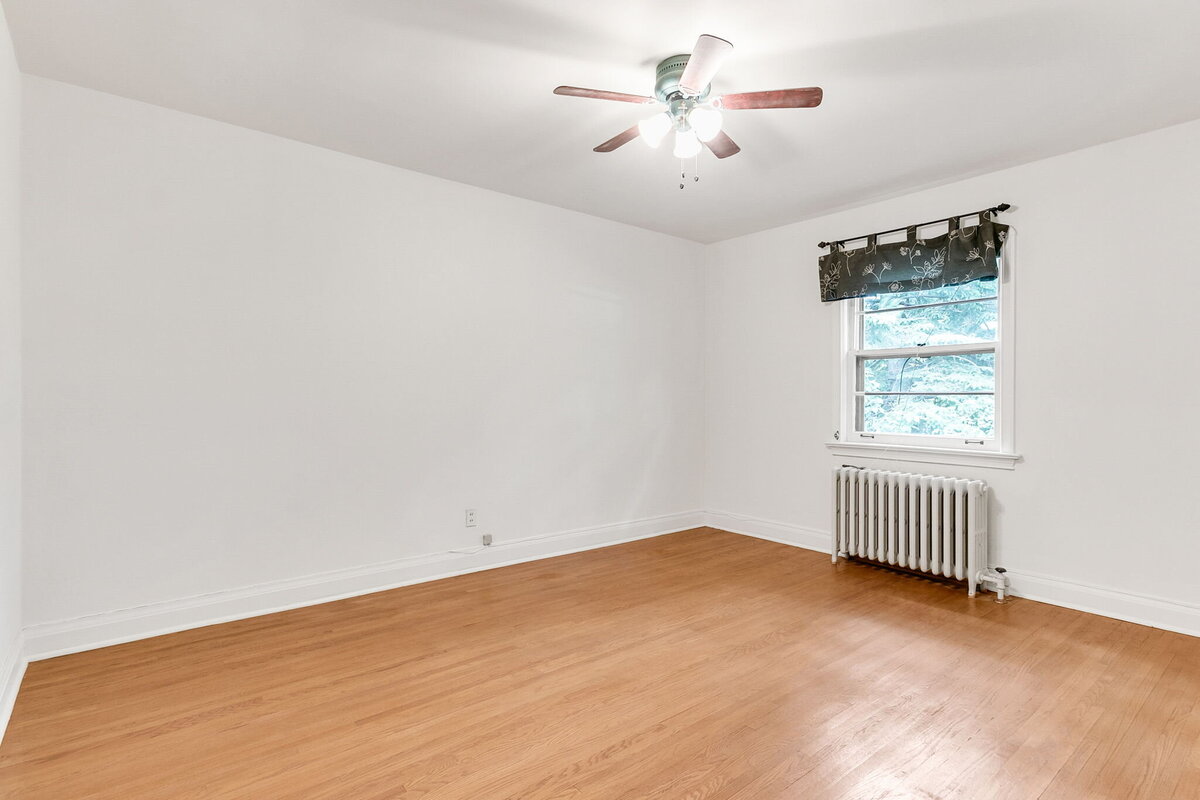 39-web-or-mls-31_001_Third Bedroom