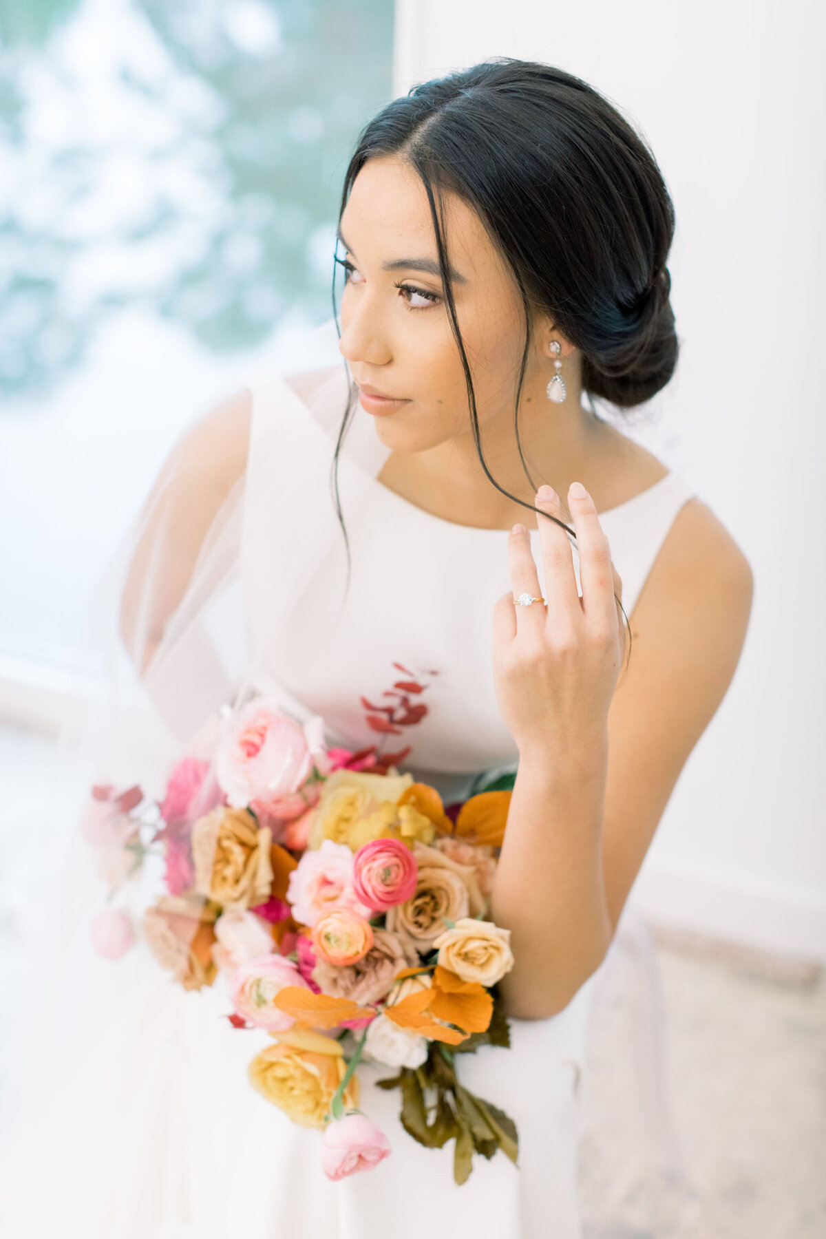 colorful-geometric-bridal-forever5-houston-styled-shoot-17