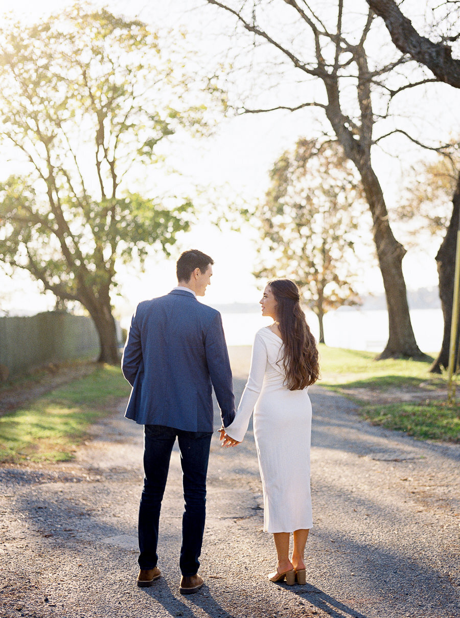 Mikayla_Brian_Oxford_Maryland_Engagement_Session_Megan_Harris_Photography_-10