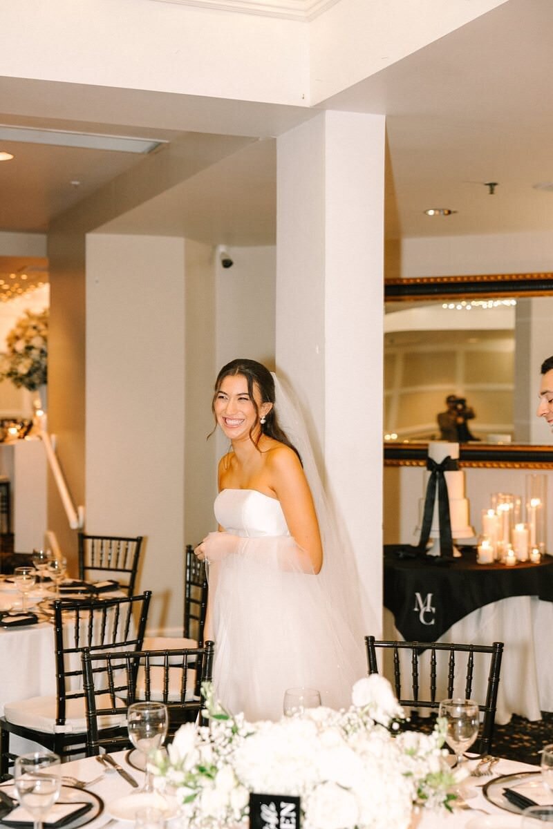 evansville-country-club-black-and-white-reception24