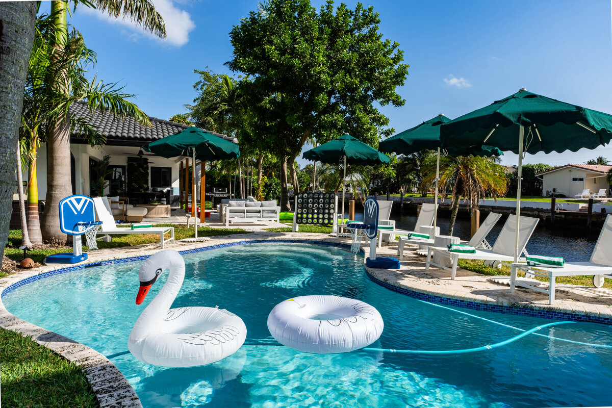 Pool (4)