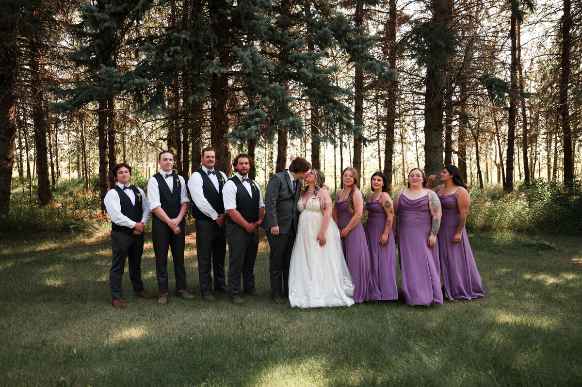 wedding party pose for portraits