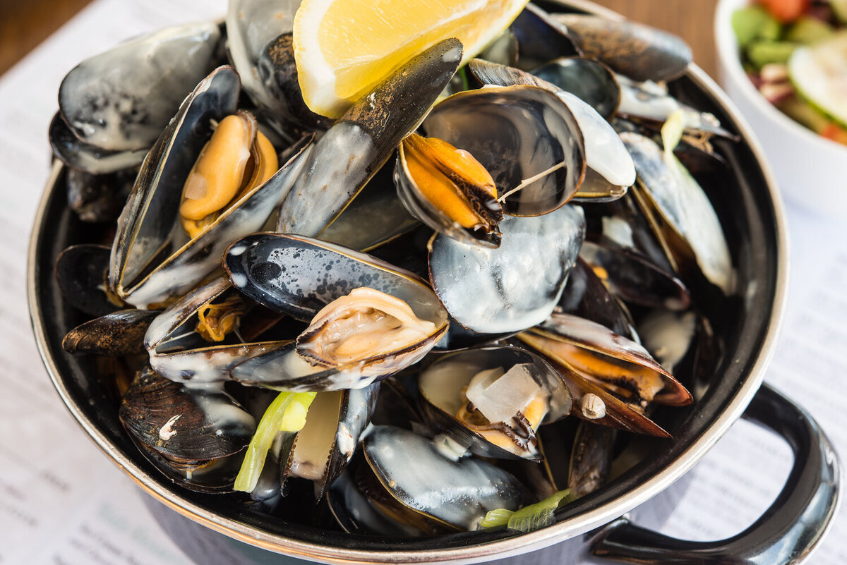 Bowl of fresh mussels from Tankard Restaurant