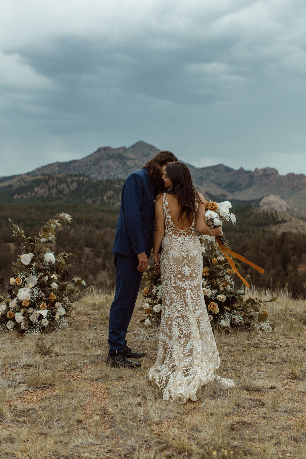 denver-elopement-photographySantinaandChristianPikesPeakRanchColoradoSpringsWeddingElopementPhotographerDenver-183