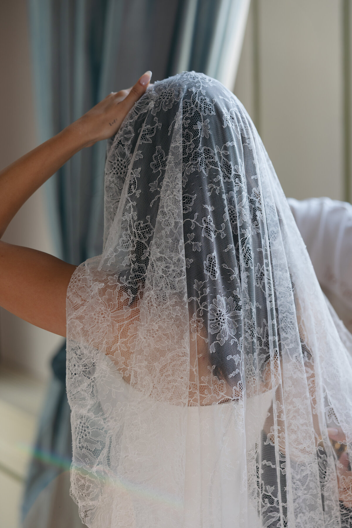 Cacie_Carroll@CacieCarrollPhotography_KriziaandNick_WeddingDayatVillaDurazzo_SantaMargheritaItaly-207