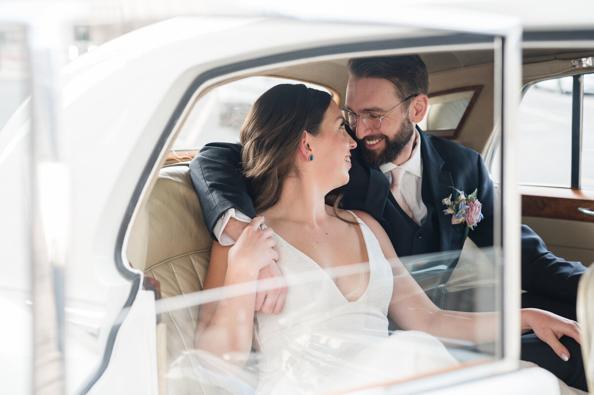 Vibrant City Wedding by Courtney Rudicel Photography-2473
