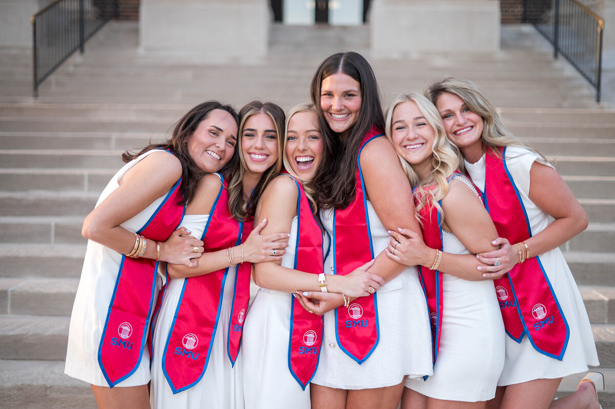 kam-smu-graduation-group-041025-86