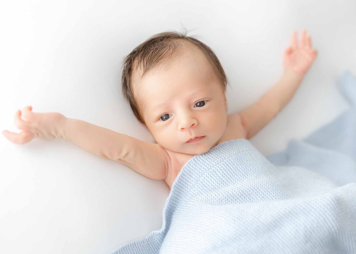 Newborn-photographer-in-savannah-27