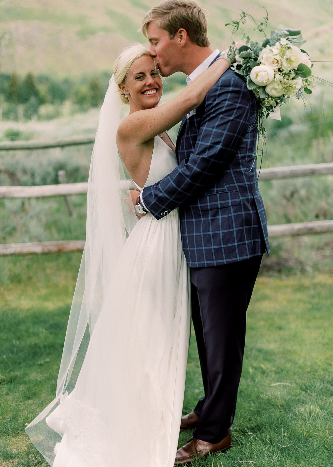 SunValley_Idaho_Destination_Wedding_Photography_Caitlin_Joyce_Photo-48