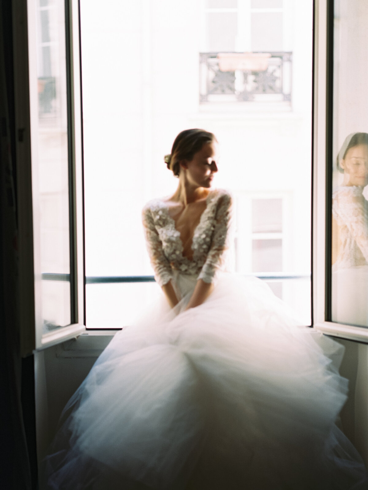 Destination Fine Art Wedding Editorial Photography in Paris with Max Chaoul-90