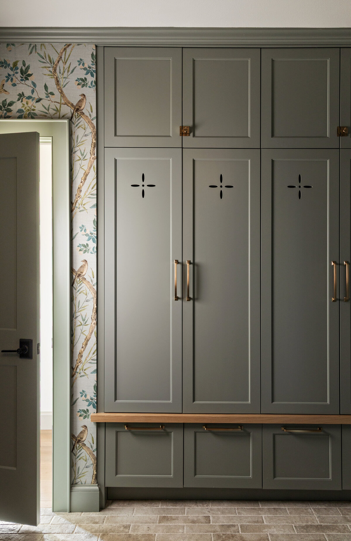 Laundry Room (2)