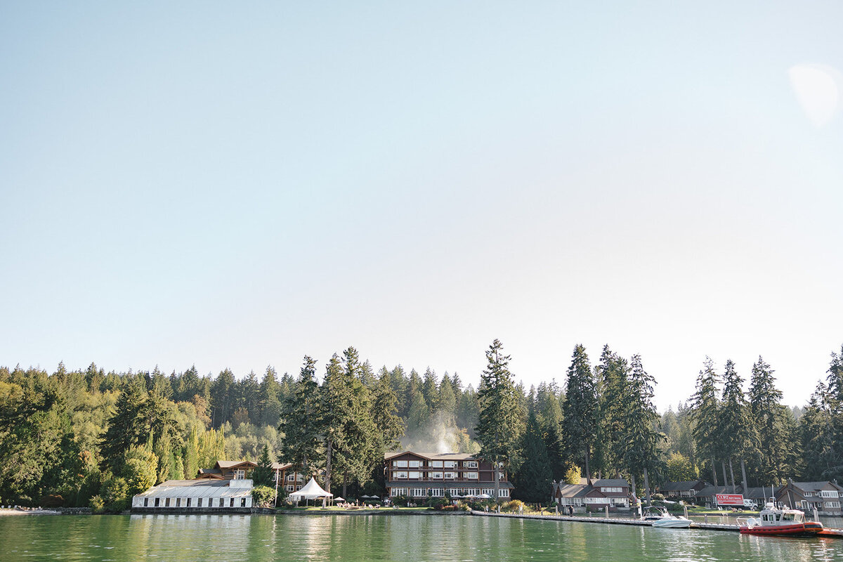 AlderbrookResort_RehearsalDinner_LadyAlderbrook_SarahAnneThompson_0001