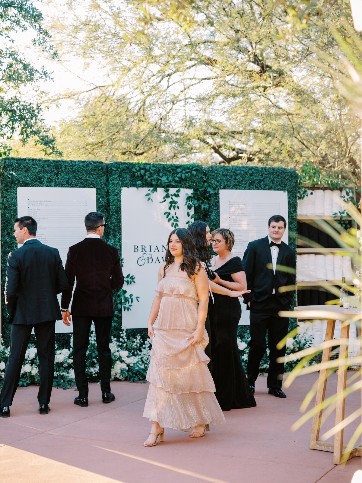 phoenix-wedding-guests-seating-display
