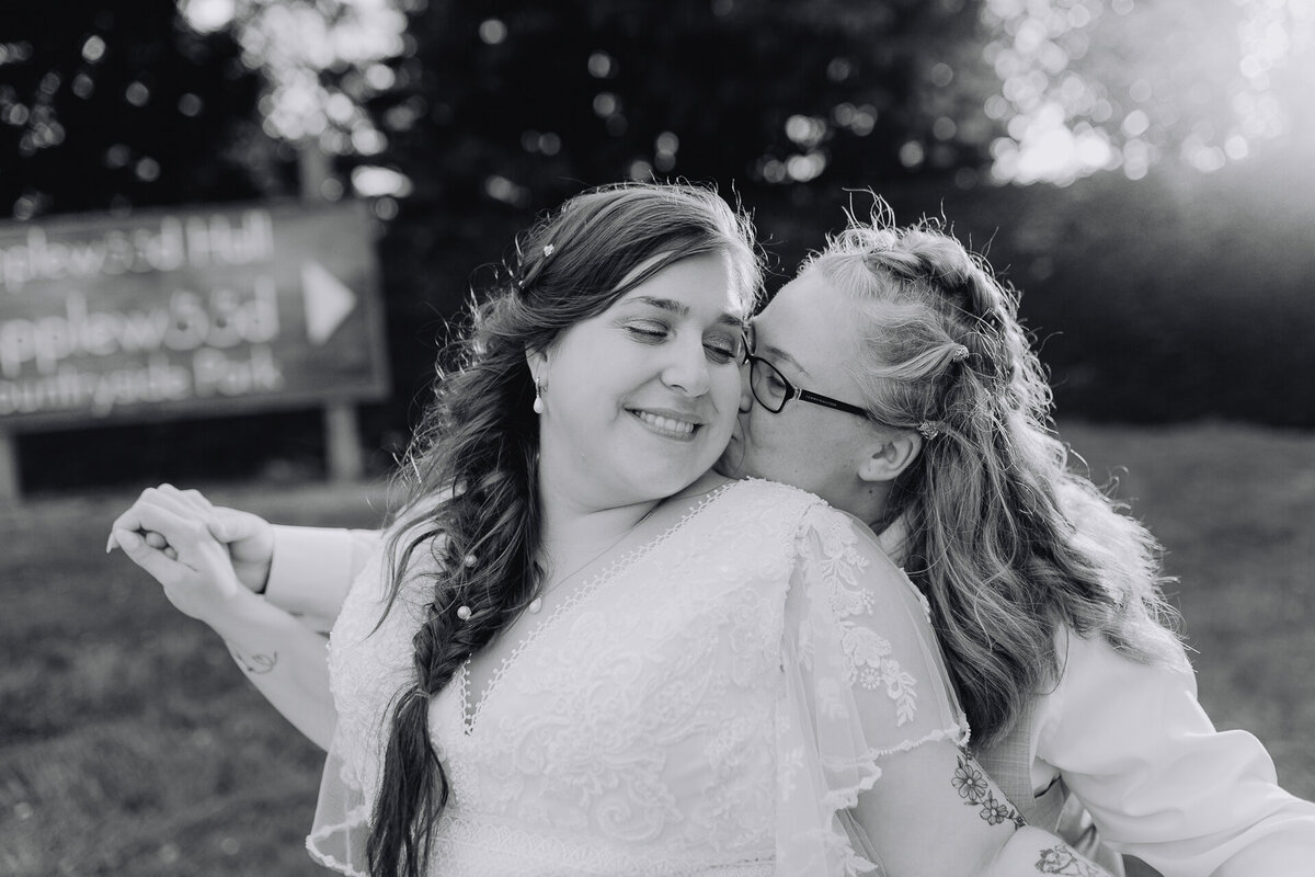 ApplewoodHallLGBTQWedding-54