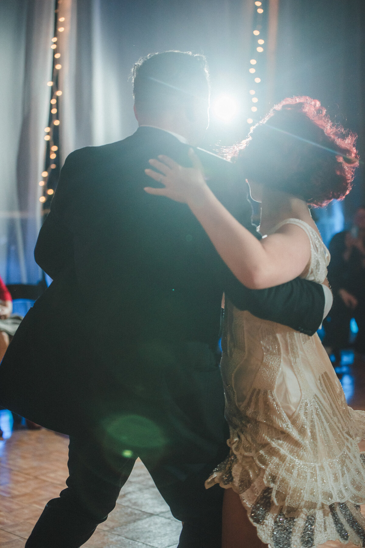 Reception-Arizona-Wedding-Photographer-Iowa_wedding_photographer-Bakyard-wedding-vintage-bride-Alaynna-Ann_Schwartz-Playlife-67
