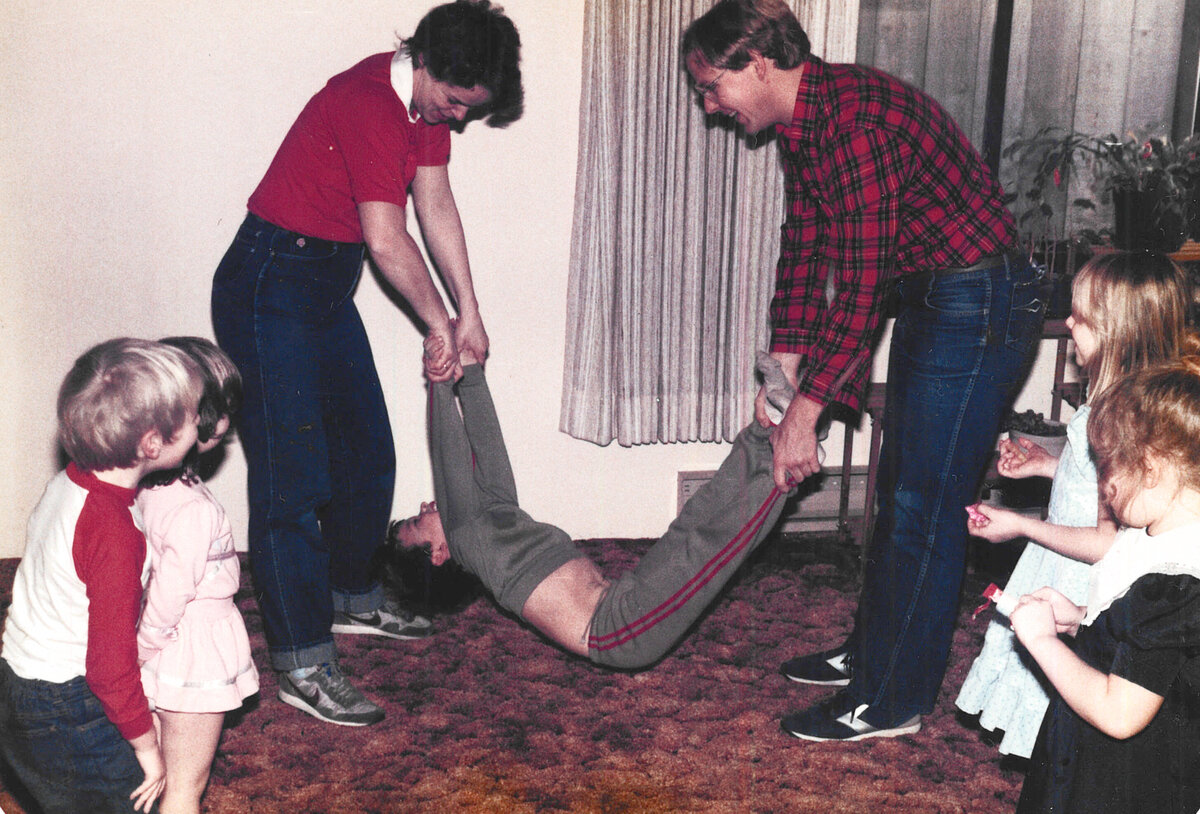 Brent Ray Fraser Gets Birthday Bumps From Mom and Uncle Gary - January 24, 1985 (age 6)