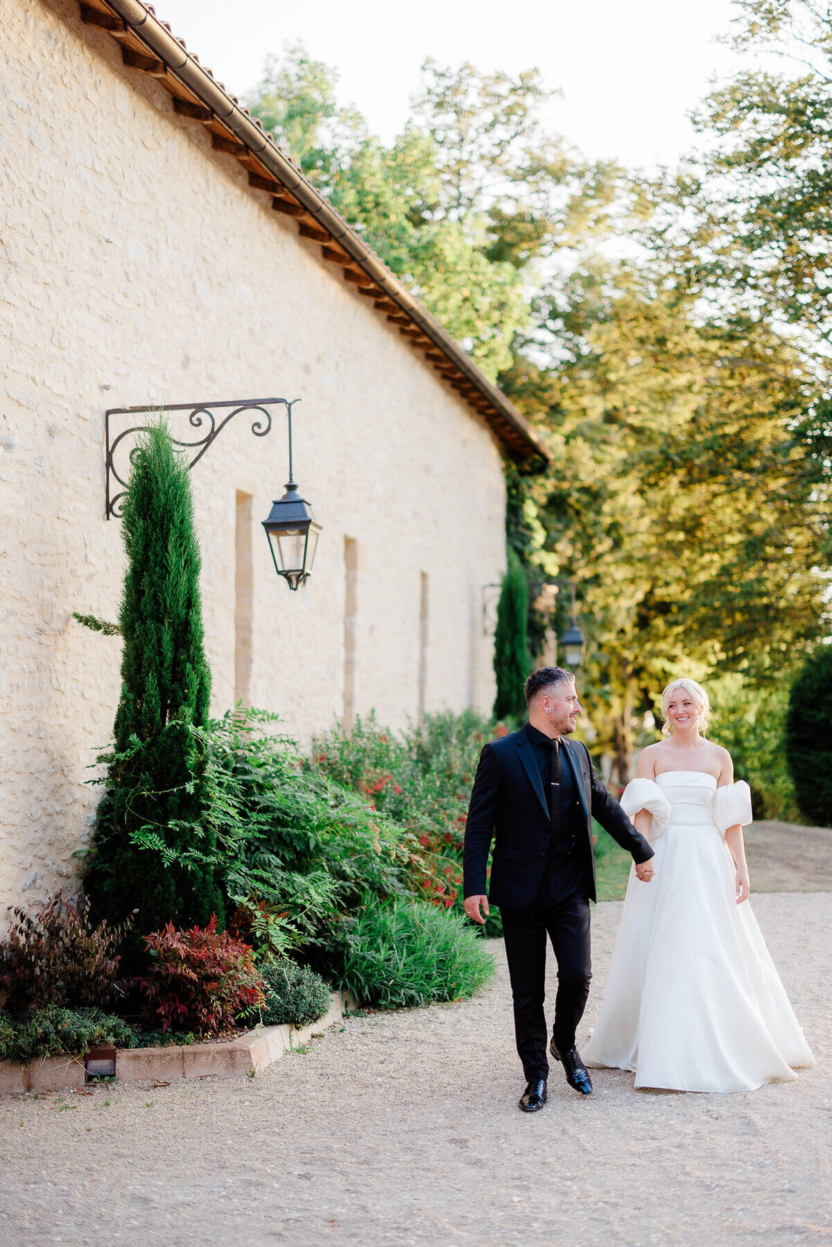 Modern_Chic_Chateau_Valouze_Destination_Wedding_Photographer-109