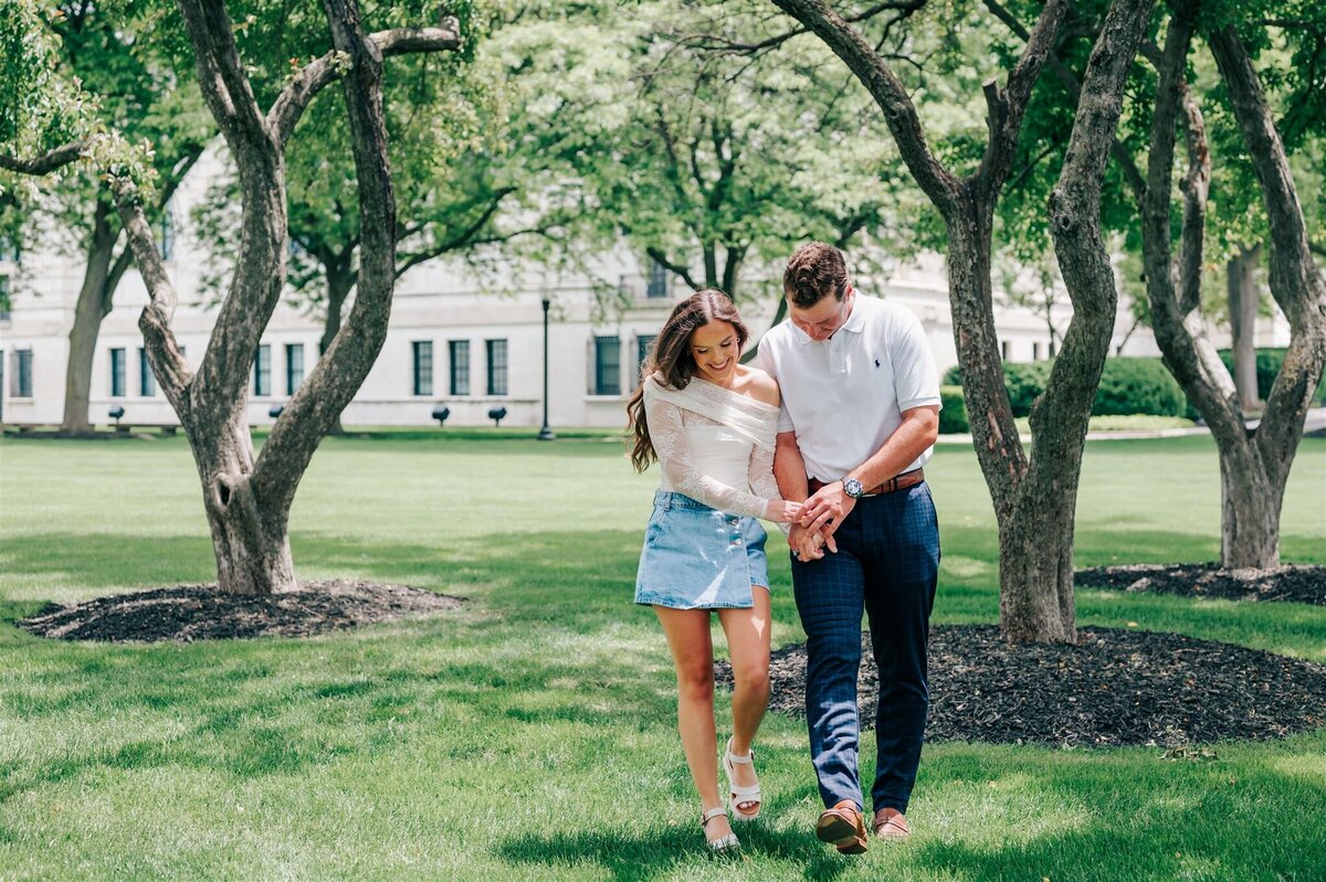 DETROIT-WEDDING-PHOTOGRAPHER-CAPTURED-BY-KELSEY-DIA-ENGAGEMENT-SESSION-GM-125_websize