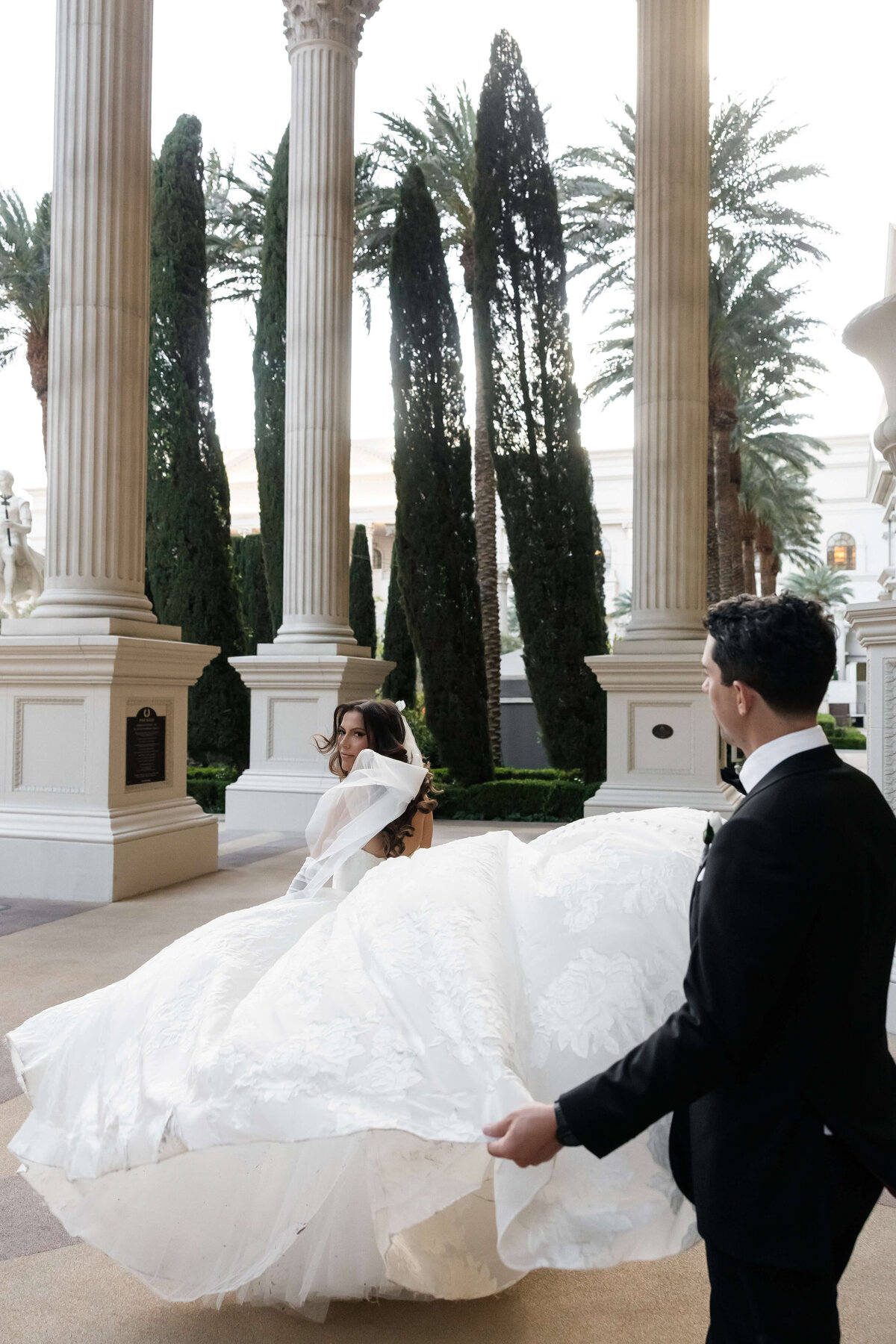 66riskyexposure_samantha-rydge_las-vegas-elopement-photography