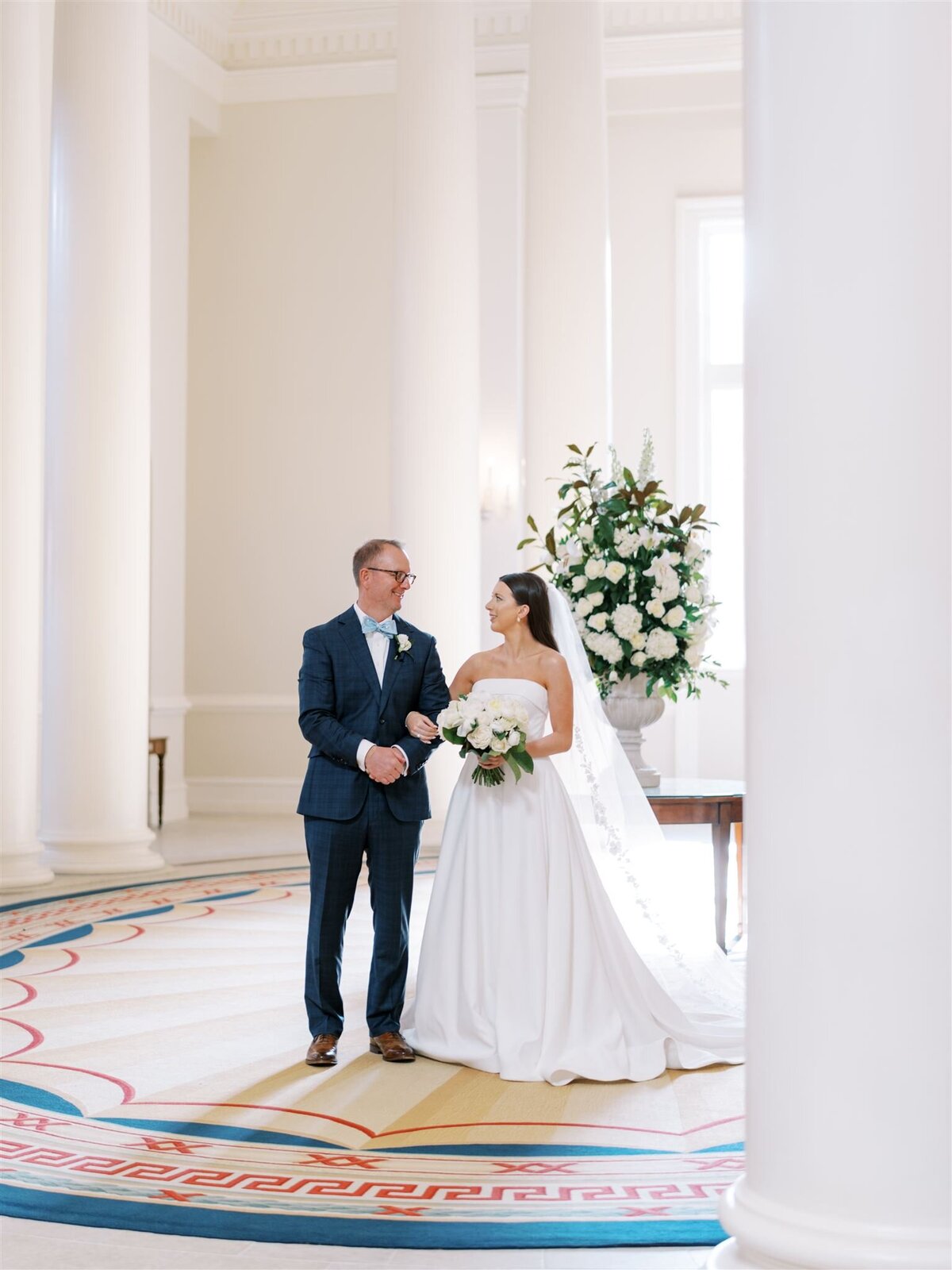 Cherokee Town & Country Club Wedding Photos - 11