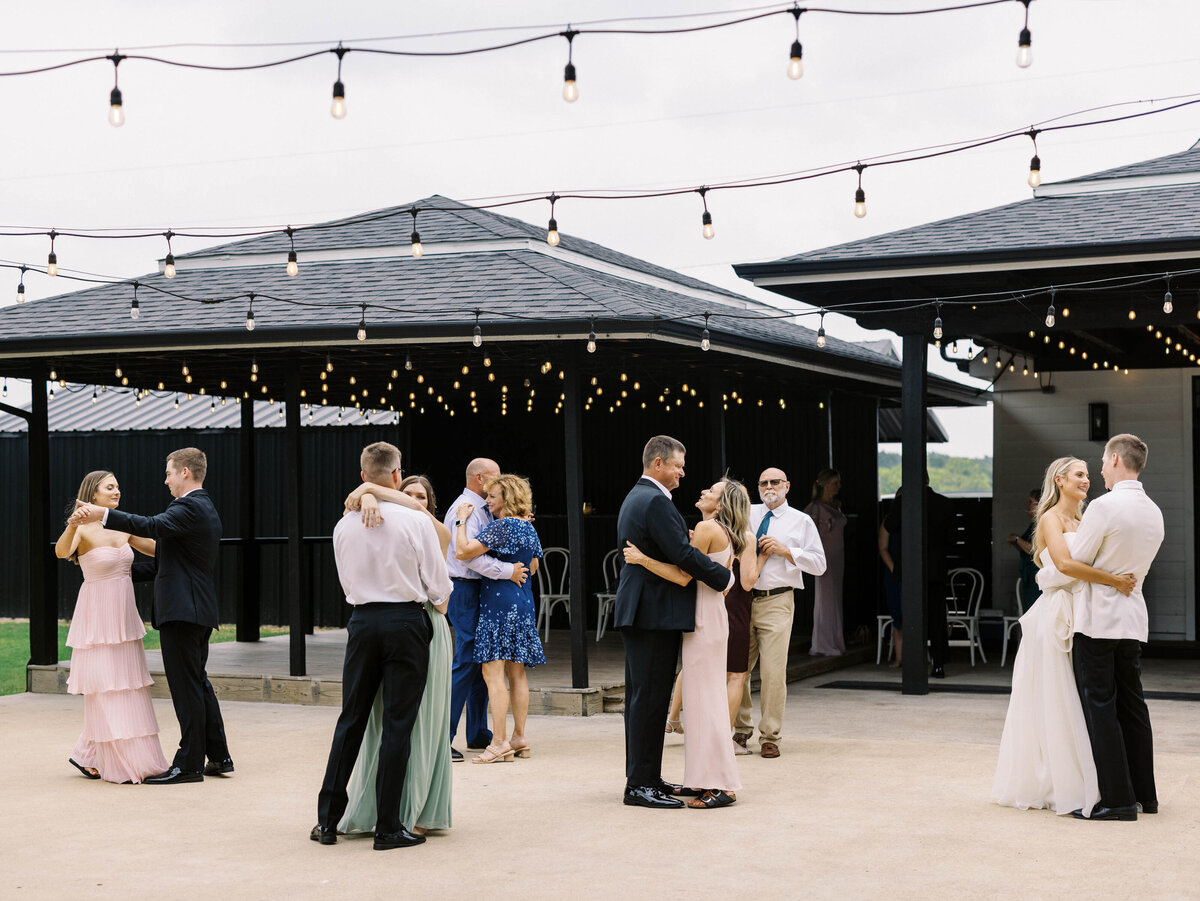 intimate-emerson-wedding-texas-film-photographer-21