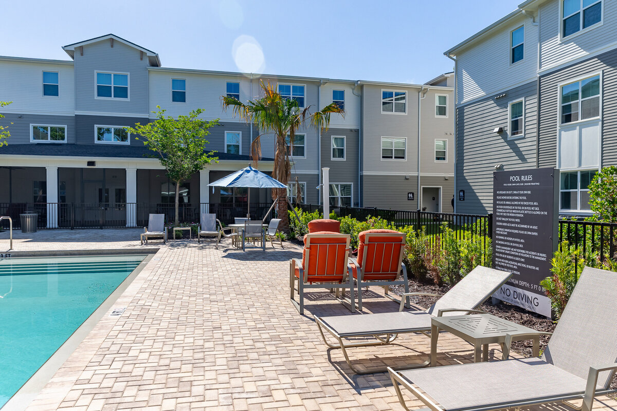 042324ROCHESTERPARK-16