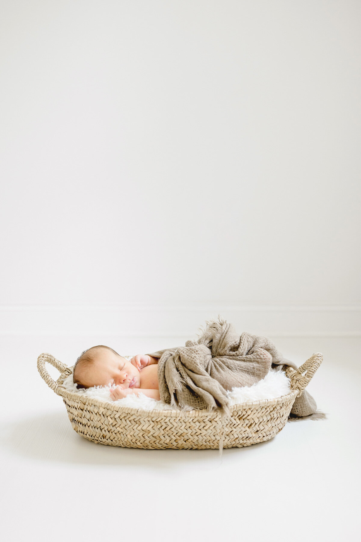 Studio-Newborn-Session-21