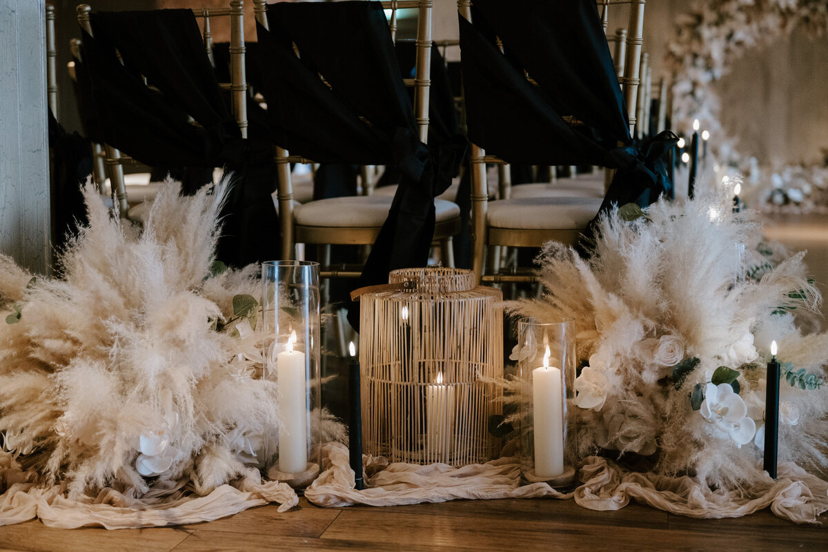 Nicola-Campbell-Timeless-Wedding-Photographer-Scotland-Doubletree-by-Hilton-North-Queensferry-Mr&MrsDavidson-2