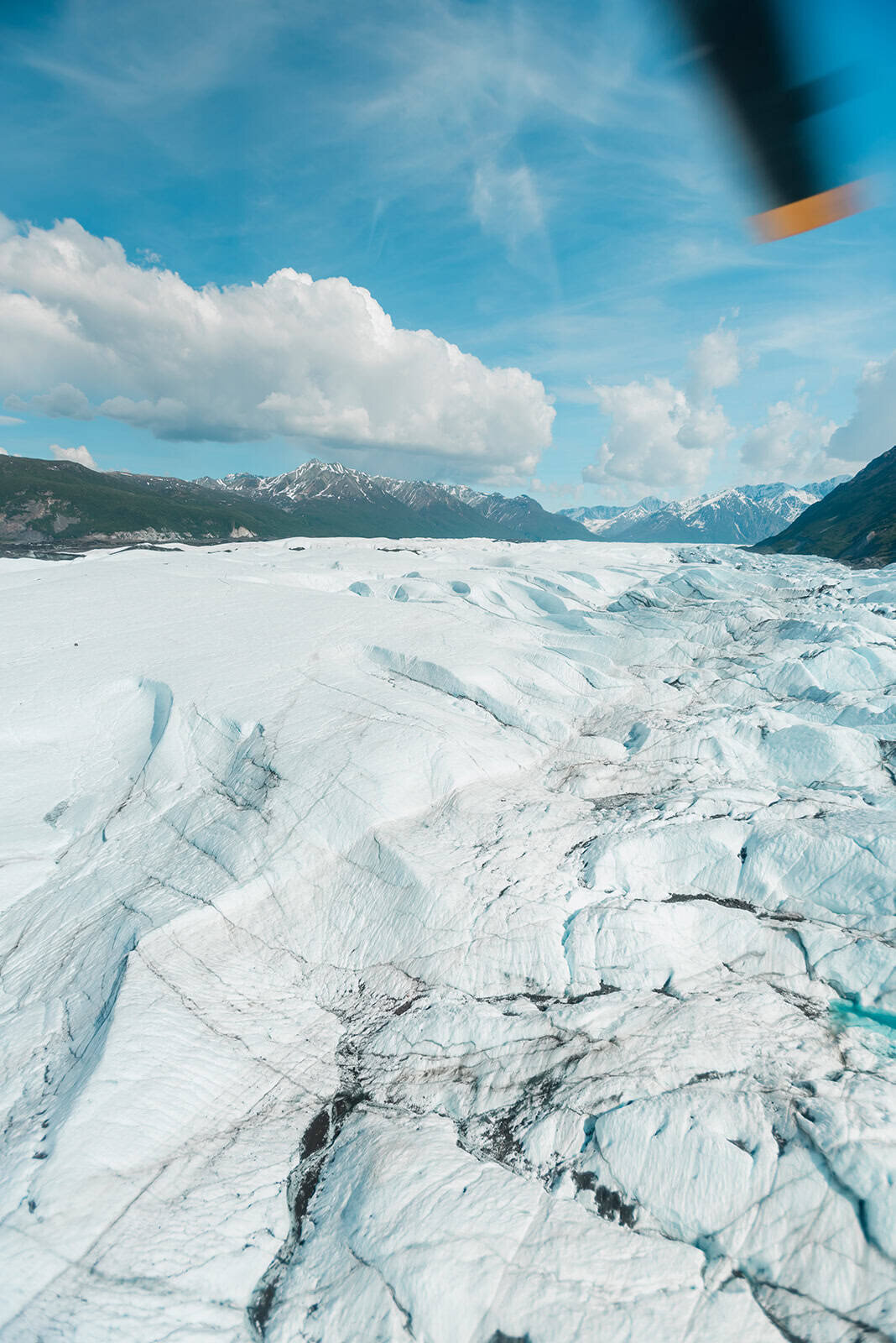 heli-access-glacier-elopement-planner-photographer-in-alaska-Soul-and-Sky-Weddings