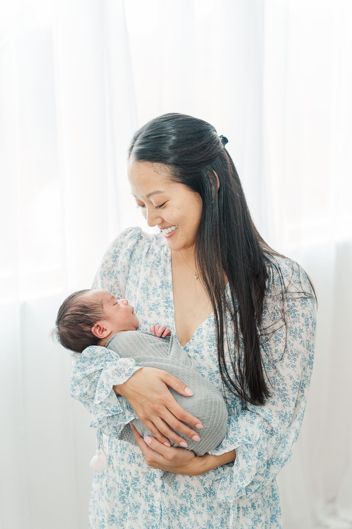 Castle Rock Lifestyle Newborn Photography Light and Airy Client Closet Elena Spraguer Photography 0035