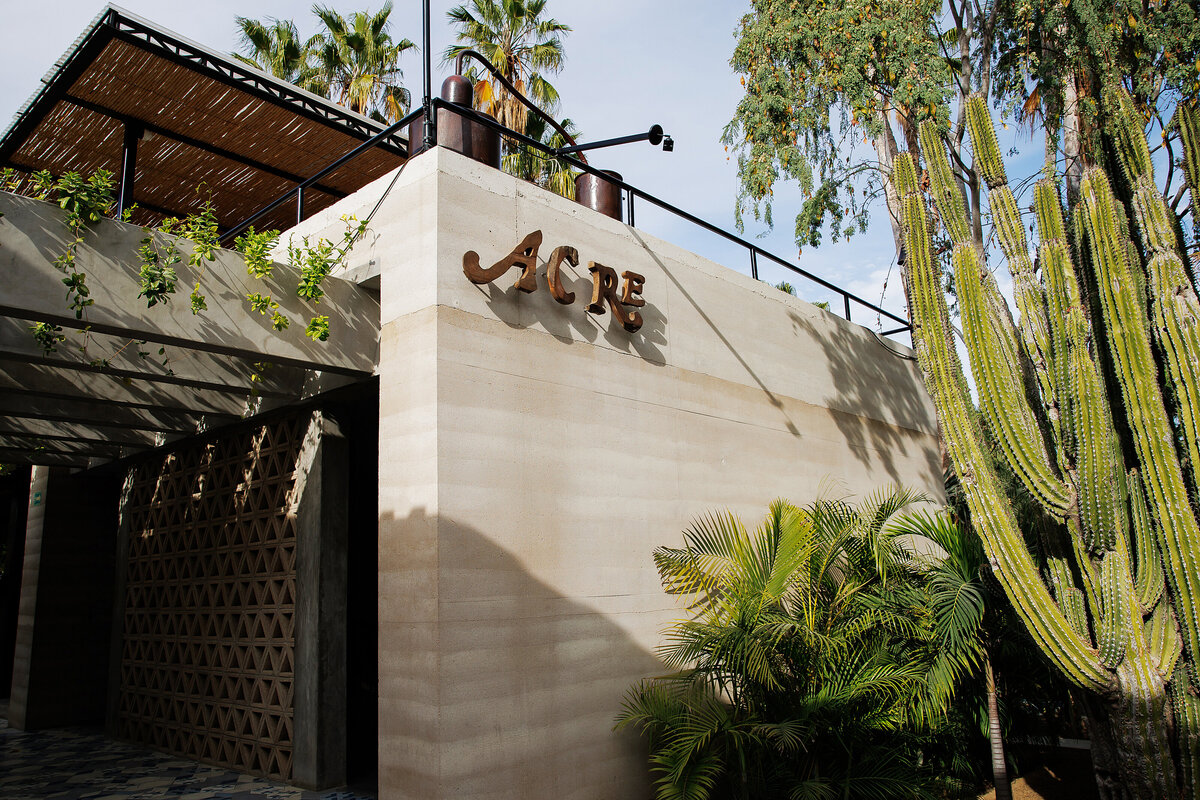 Destination wedding to Acre in Cabo