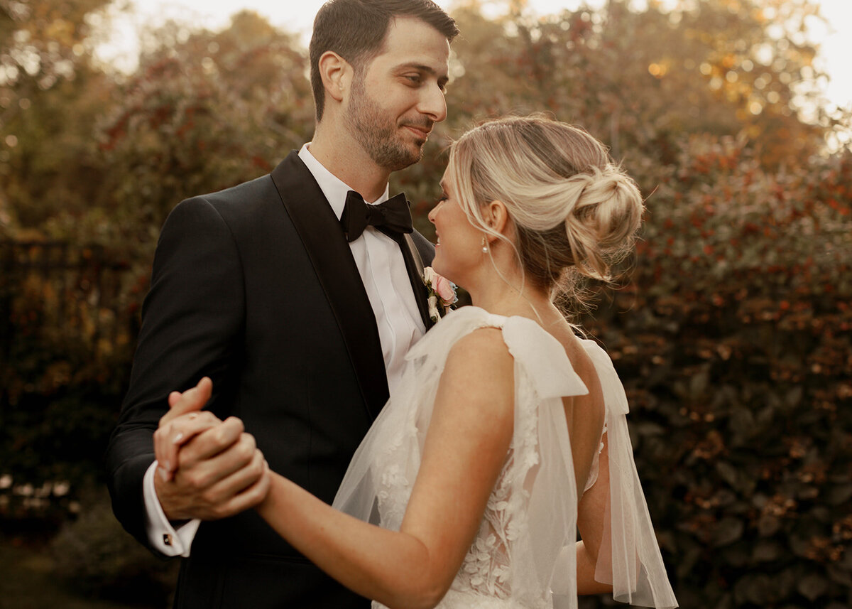 Emily Chris - Cape Code Wedding Dennis Inn - Kelly Stevens Photography-658