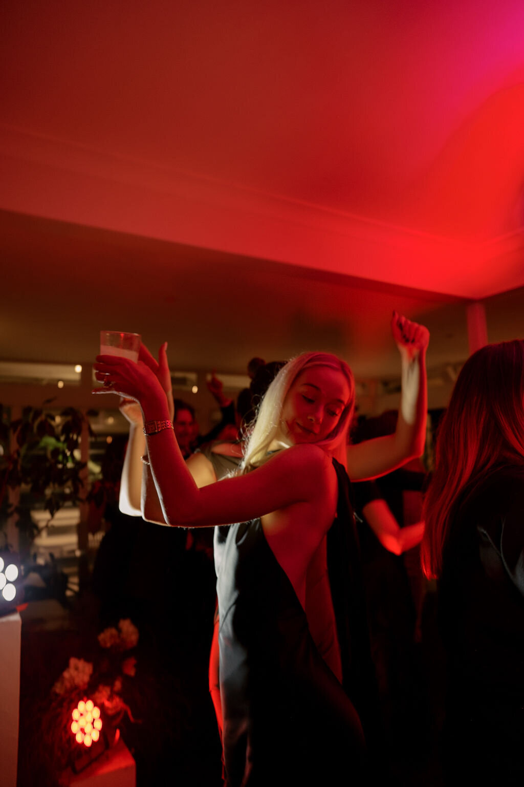 Dancing_PennyMatt_Australia_Wedding_CaitlinJoyce_Photo-655