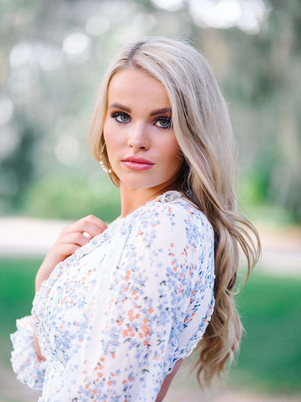 Charleston High School Senior Portrait Photographer. Charleston Senior Pictures by Pasha Belman Photography