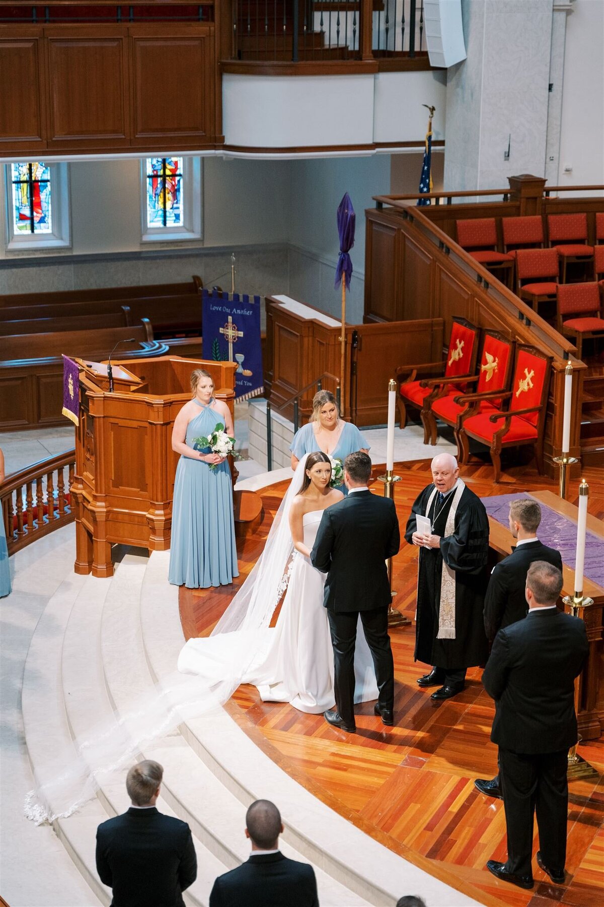 Cherokee Town & Country Club Wedding Photos - 15