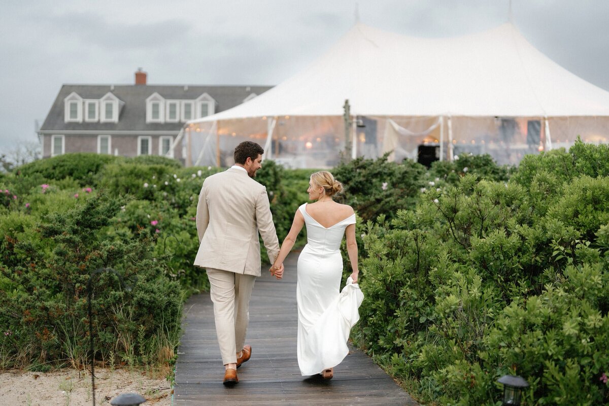 Wauwinet_Nantucket_Wedding_LevKuperman_080