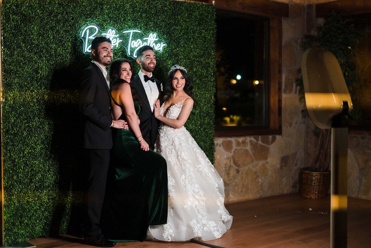 Dallas-Fort-Worth-Wedding-Photobooth116