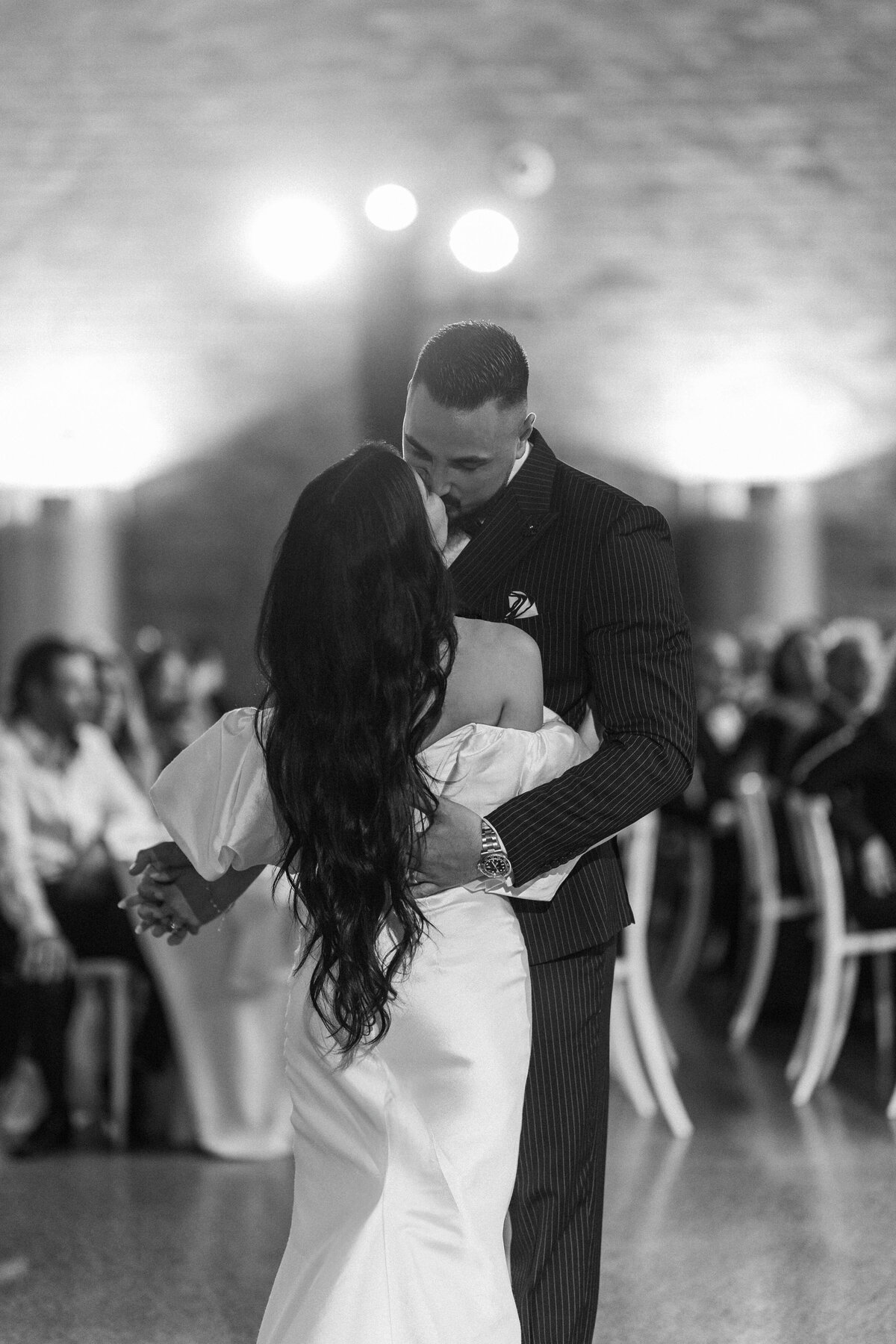 515-Ricardas-Restaurant-Toronto-Canada-Sabrina-Paolo-Wedding-37